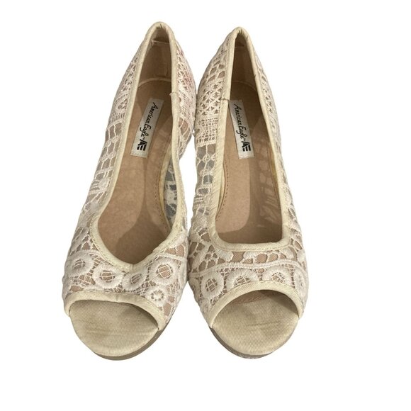 American Eagle Women's Size 9W (Wide) Cream Lace Peep Toe Wedge Heels shoes READ - Picture 1 of 7